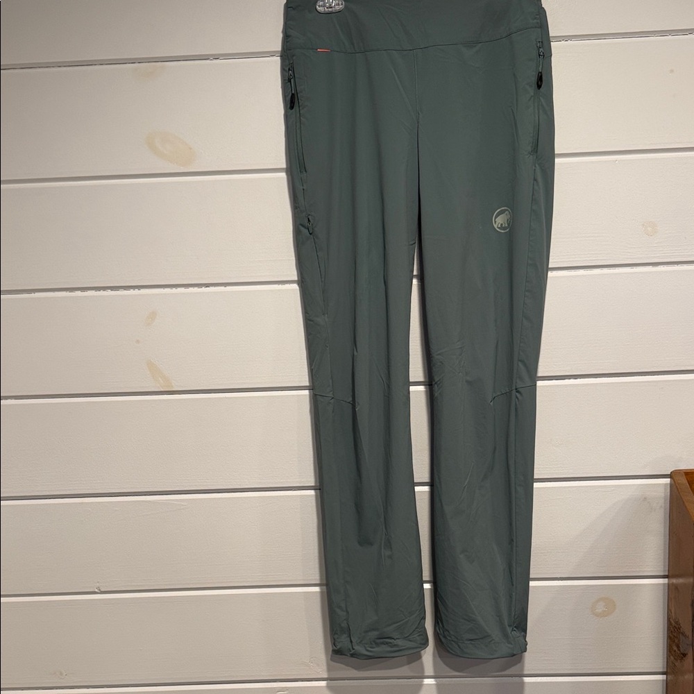 Mammut Women's Track Pants in Green